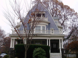 34 Eldredge St, Newton, MA 02458-2017