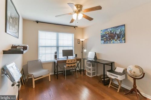 43 Tarragon Ct, West Deptford NJ  08086-2410 exterior