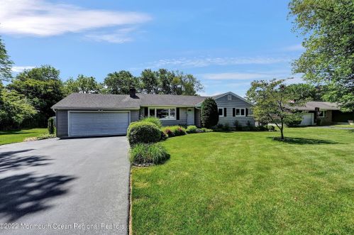 64 Reynolds Dr, Tinton Falls NJ 07724-2323 exterior