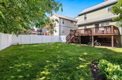 529 Pleasant St, Winthrop MA  02152-2756 exterior