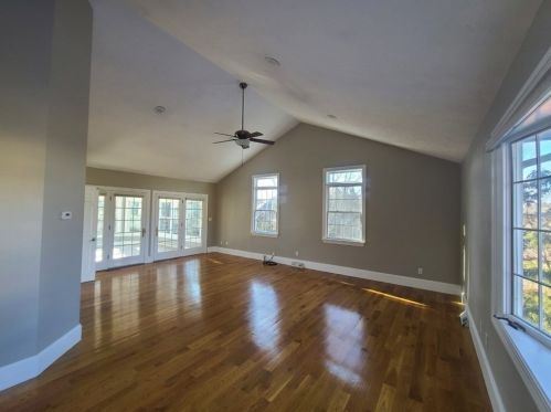 9 Parmenter Rd, Southborough MA exterior