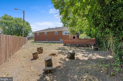 213 Berkley Rd, West Deptford NJ 08066-1503 exterior