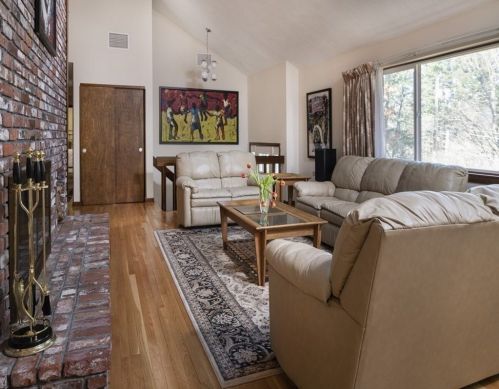 9 Robinwood Rd, Acton MA  01720-4427 exterior