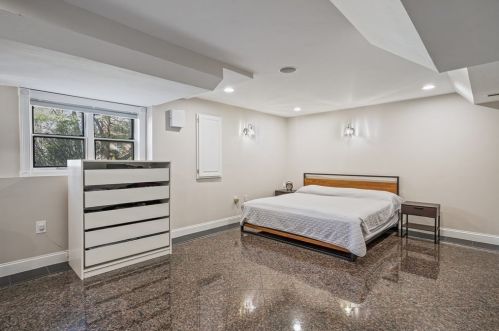 18 Francis St, North Reading MA 01864-3121 exterior