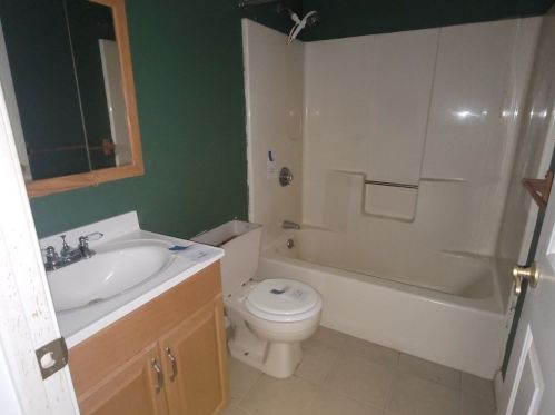 20 Knox St, Lawrence MA 01841-1200 exterior