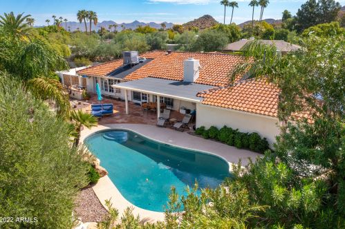 9234 33 Way, Phoenix AZ 85028-4967 exterior