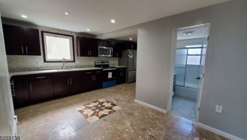 23 Bridge St, Belleville NJ  07109-2409 exterior