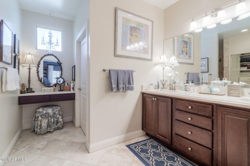 4110 47th St, Phoenix AZ  85018-4313 exterior