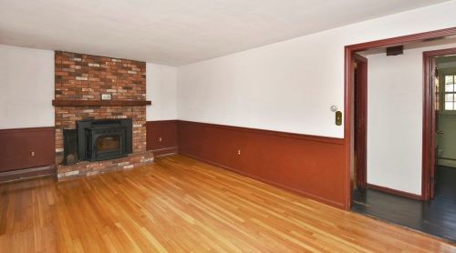 9 Knollwood Rd, Worcester MA 01612-1326 exterior