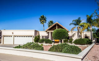 1002 Country Gables Dr, Phoenix, AZ 85022-3753