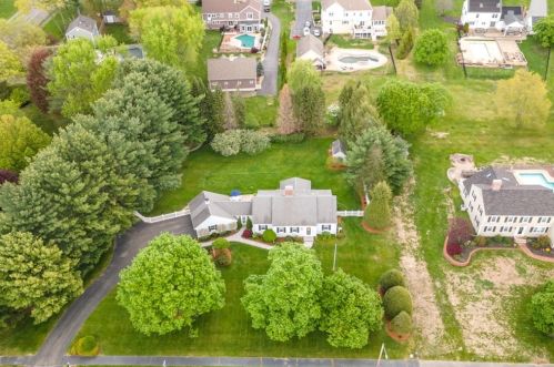 11 Harvest Ln, North Reading, MA 01864-2409