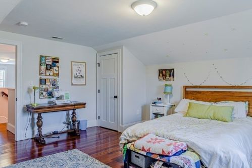 330 Rdg St, Arlington MA 02474-1719 exterior