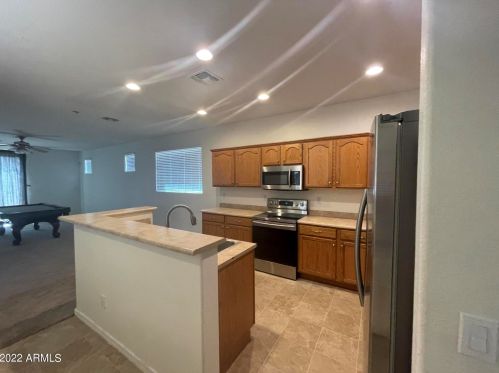 7437 19th St, Phoenix AZ  85042-5795 exterior