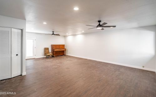 7765 19th Ave, Phoenix AZ  85021-7026 exterior