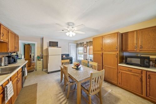 30 Atherton St, Quincy MA 02169-6801 exterior