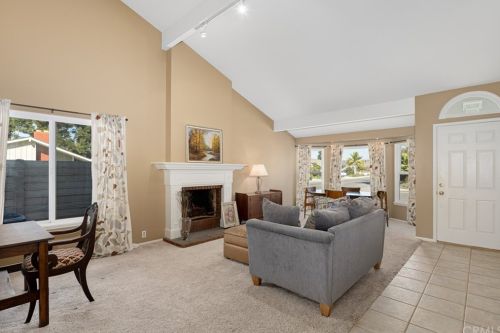 4042 Glenwood St, Irvine CA 92604-2223 exterior