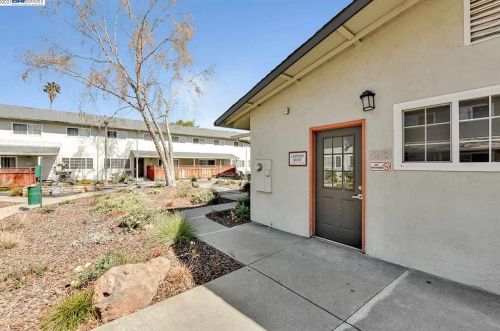 740 Fargo Ave, San Leandro CA  94579-2141 exterior