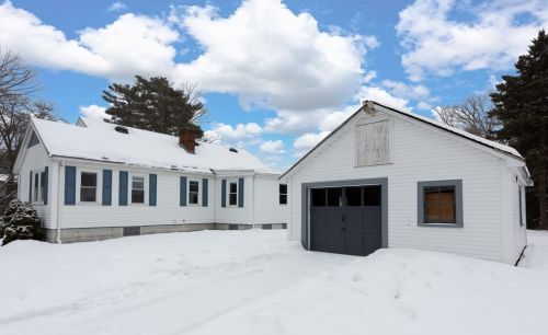 36 Wilson Ave, North Reading MA 01864-1648 exterior