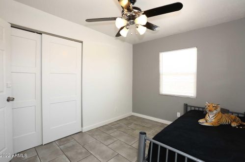 2727 Atlanta Ave, Phoenix AZ 85040-2710 exterior