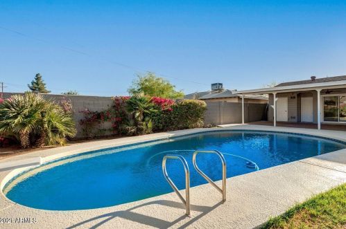 2217 28th Pl, Phoenix AZ  85008-2809 exterior