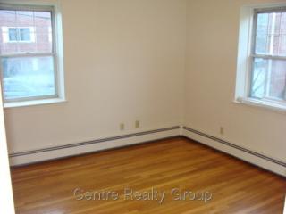 499 Centre St, Newton MA  02458-2054 exterior