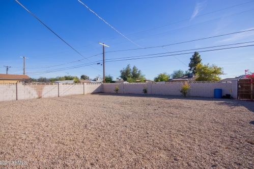 1917 Clarendon Ave, Phoenix AZ 85033-4023 exterior