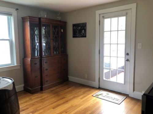 28 Highland Ave, West Bridgewater MA 02379-1118 exterior