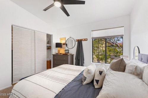 15026 19th Way, Phoenix AZ  85022-3905 exterior