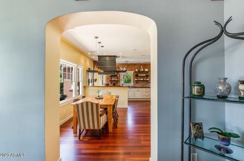 529 Cypress St, Phoenix AZ 85006-1840 exterior