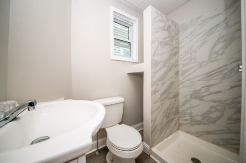 203 Ash St, New Bedford MA 02740-3644 exterior