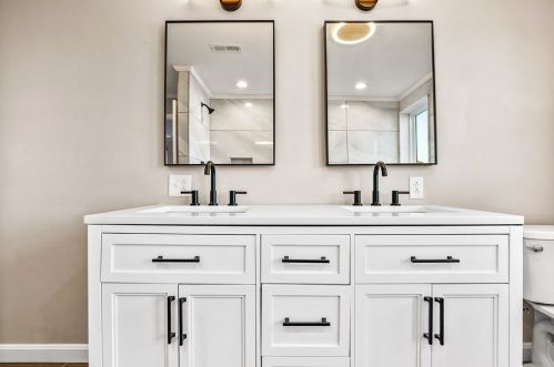 1337 Bay St, Taunton MA 02780-2521 exterior