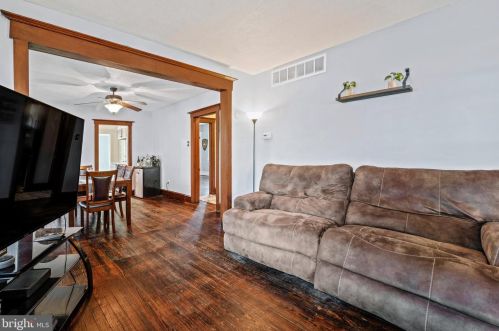 23 Watkins Ave, West Deptford NJ  08096-1235 exterior