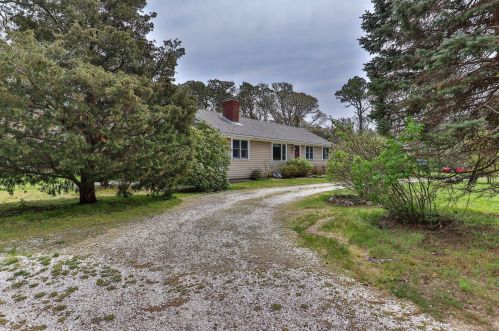 120 Viola Rd, Eastham MA  02642-1792 exterior