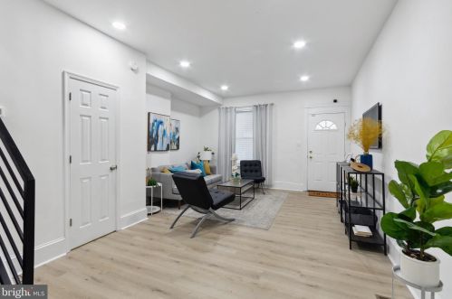 6202 Callowhill St, Philadelphia PA 19151-4102 exterior