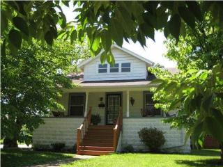 800 Bluegrass Ave, Louisville, KY 40215-2417