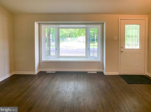 102 Marion Ave, West Deptford NJ 08093-2029 exterior