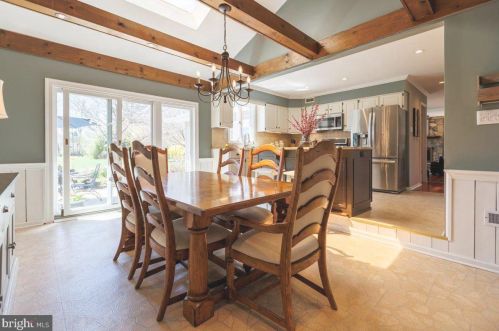 33 Winthrop Rd, Trenton NJ 08648-1557 exterior