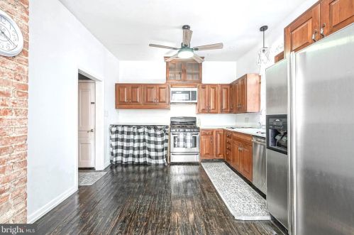 313 Elm St, West Deptford NJ 08093-1336 exterior