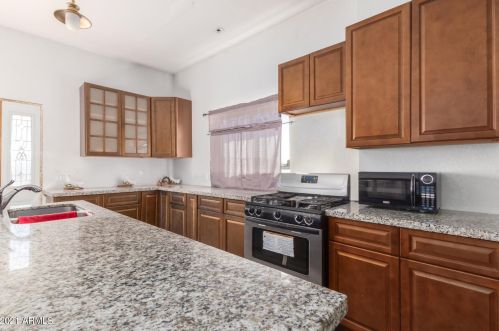 2938 Coronado Rd, Phoenix AZ 85008-3825 exterior