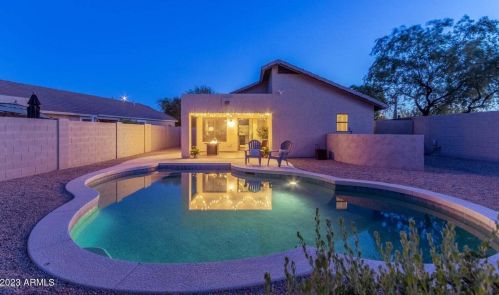 21831 48th St, Phoenix AZ  85054-6701 exterior