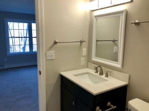 2 Englewood Dr, Harwich MA 02645-2737 exterior