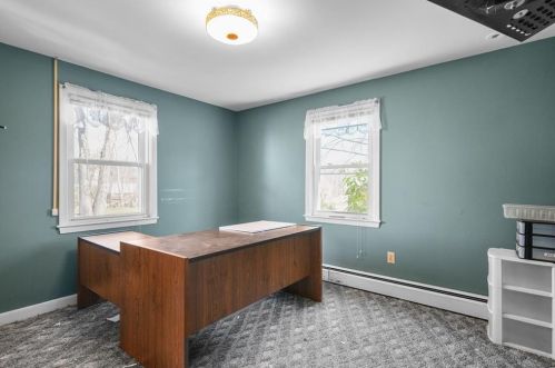 1062 Taunton Ave, Seekonk MA 02771-3111 exterior