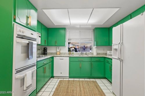 3023 49th St, Phoenix AZ  85018-6501 exterior