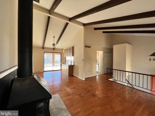 5429 Wolf River Ln, Columbia MD 21045-2258 exterior