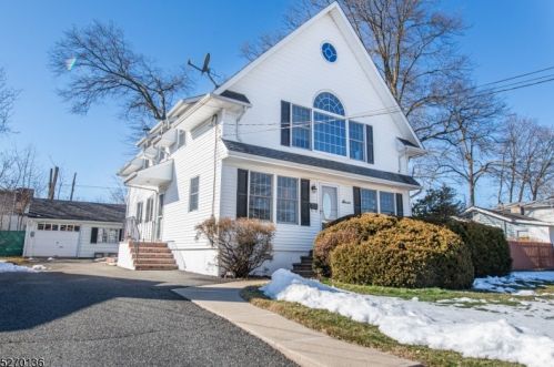 7 Nokomis Ave, Lake Hiawatha, NJ 07034-2505