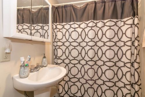 56 Lake St, Lawrence MA 01841-3012 exterior