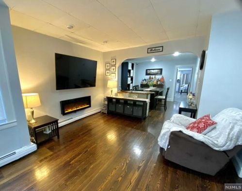 113 Davis Ave, Kearny NJ  07032-3327 exterior