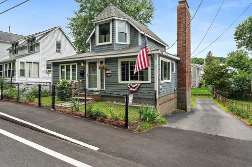 19 North St, Weymouth, MA 02191-1605