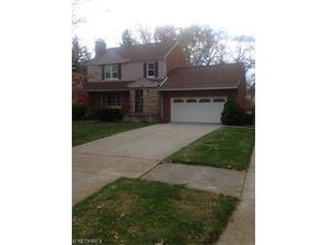 2444 Edgehill Rd, Cleveland OH  44106-2408 exterior