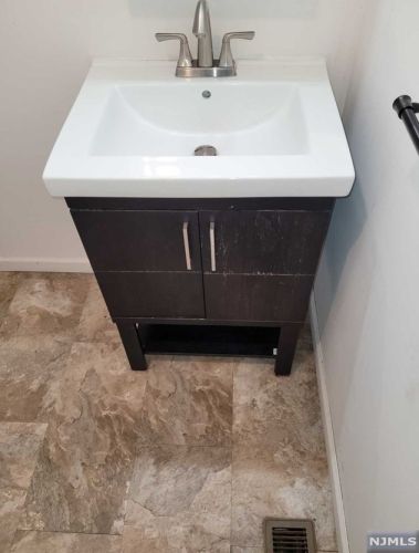 46 William St, Belleville NJ 07109-2964 exterior